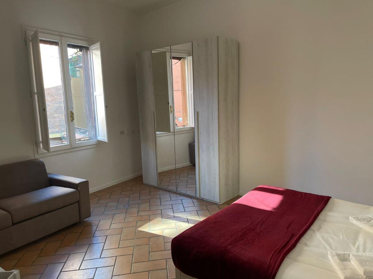 شقة 45 - Tourist House Bologna Oberdan - Self Check-In المظهر الخارجي الصورة